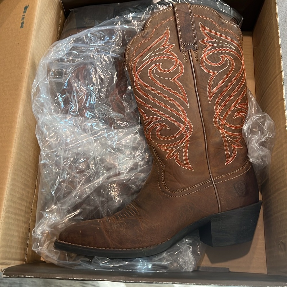 Size 6 1/2 Women Ariat Cowboy Boots